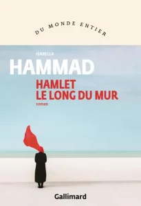 Hamlet le long du mur